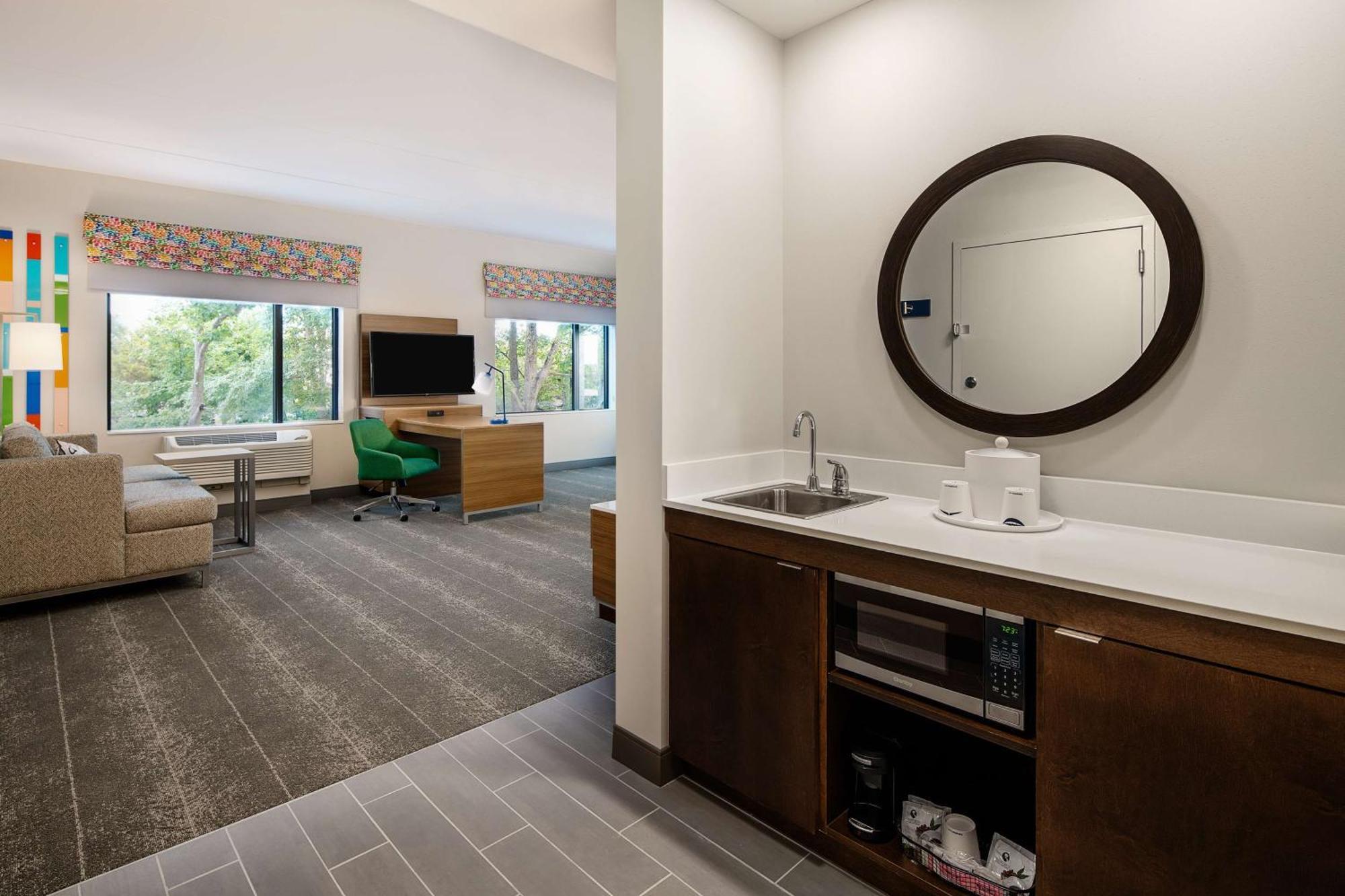 Hampton Inn & Suites Raleigh Midtown, Nc Zewnętrze zdjęcie