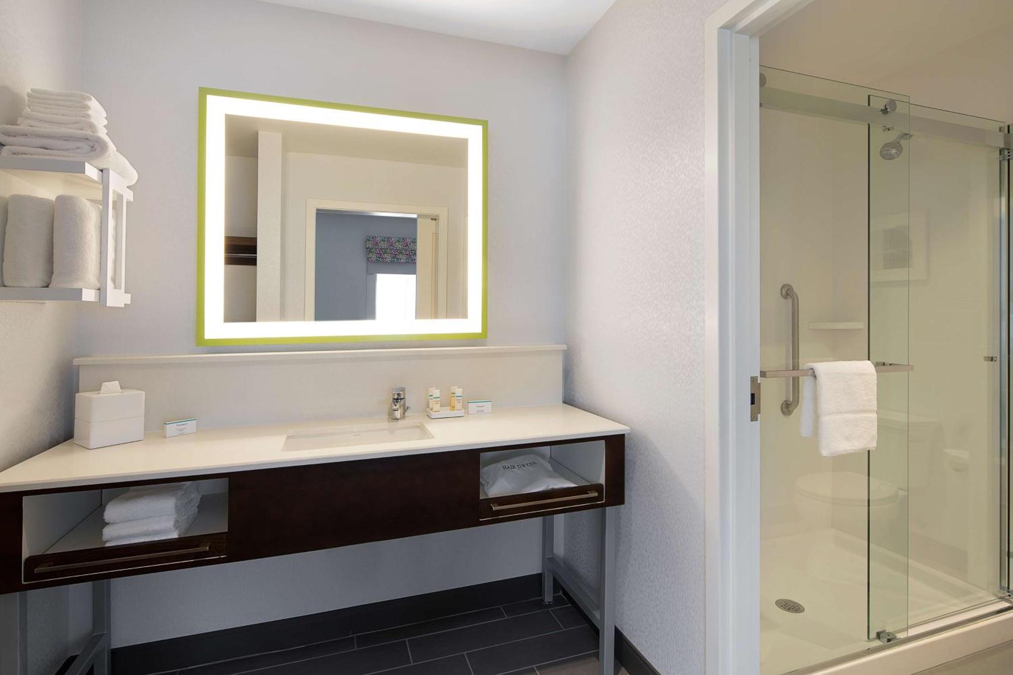 Hampton Inn & Suites Raleigh Midtown, Nc Zewnętrze zdjęcie